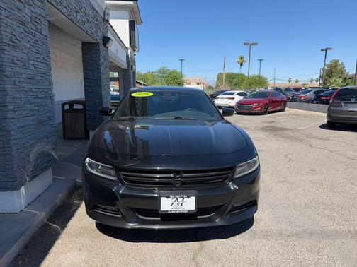 Pitch Black Clearcoat 2016 Dodge Charger SXT
