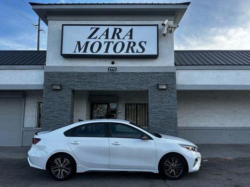 Snow White Pearl 2022 Kia Forte GT-Line