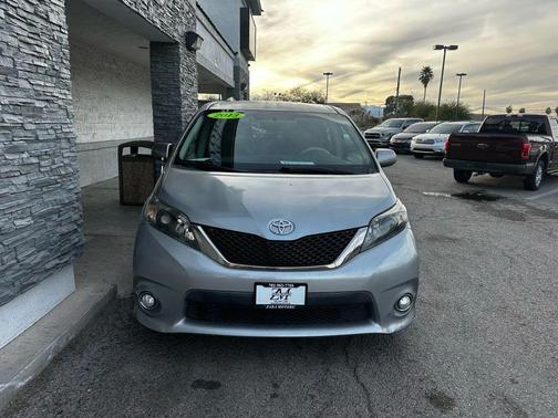 2013 Toyota Sienna SE