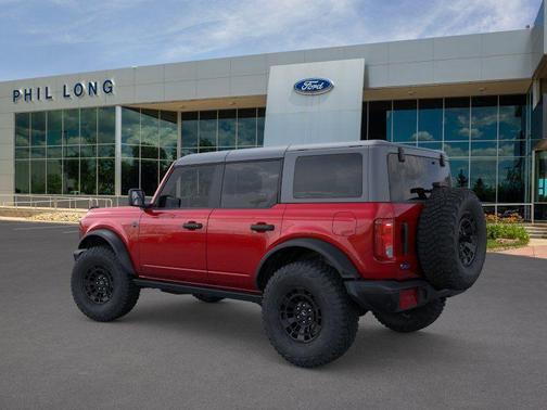 Ruby Red Metallic Tinted Clearcoat 2026 Ford Bronco Big Bend