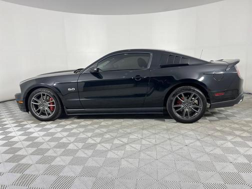 2011 Ford Mustang GT Premium