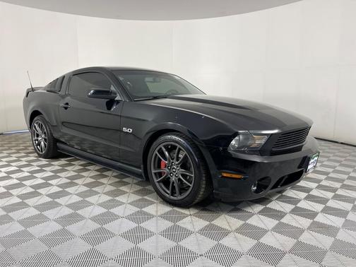 2011 Ford Mustang GT Premium