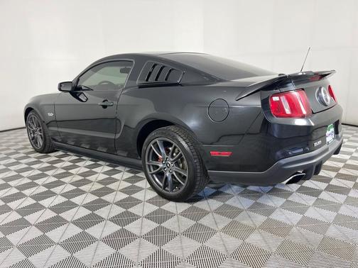 2011 Ford Mustang GT Premium