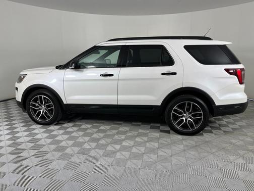 2019 Ford Explorer sport