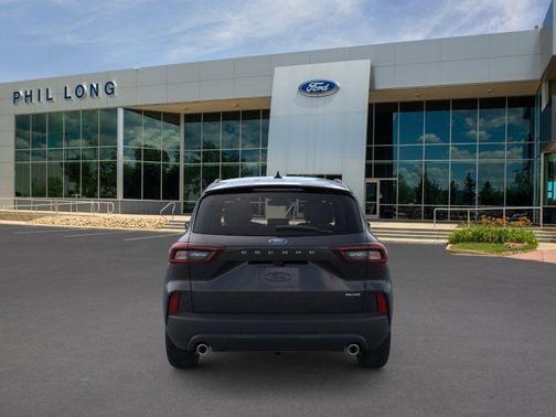Agate Black Metallic 2026 Ford Escape ST-Line