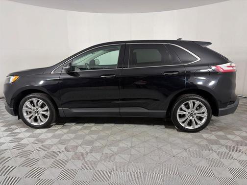 Black Metallic 2024 Ford Edge Titanium