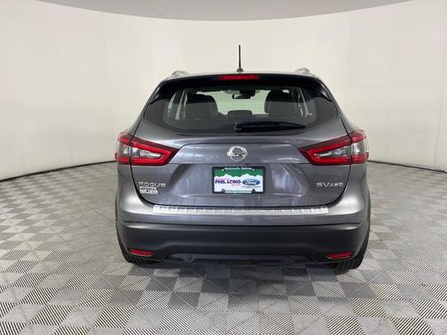 2022 Nissan Rogue Sport SV