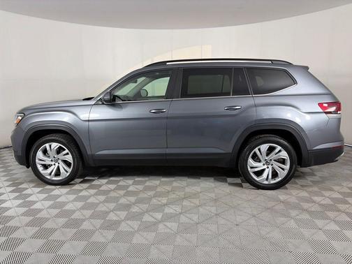 2022 Volkswagen Atlas 3.6L SE w/Technology