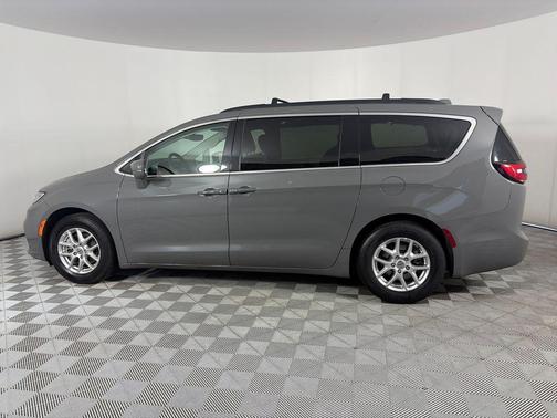 Ceramic Gray Clearcoat 2022 Chrysler Pacifica Touring-L