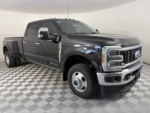 Black Metallic 2023 Ford F-350 Lariat
