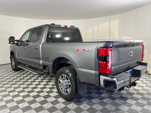 2025 Ford F-350 Lariat Super Duty