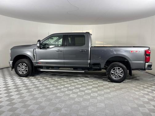 2025 Ford F-350 Lariat Super Duty