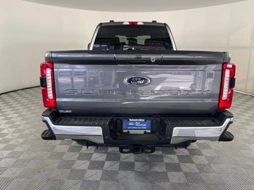 2025 Ford F-350 Lariat Super Duty