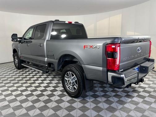 2025 Ford F-350 Lariat Super Duty