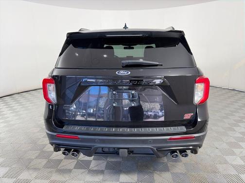 Black 2020 Ford Explorer ST