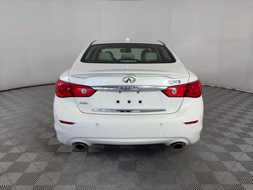 2016 INFINITI Q50 3.0T Red Sport 400