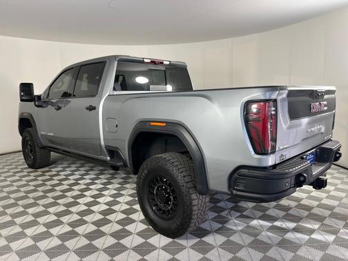 2025 GMC Sierra 2500 AT4X