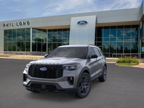 Carbon Gray 2026 Ford Explorer ST-Line