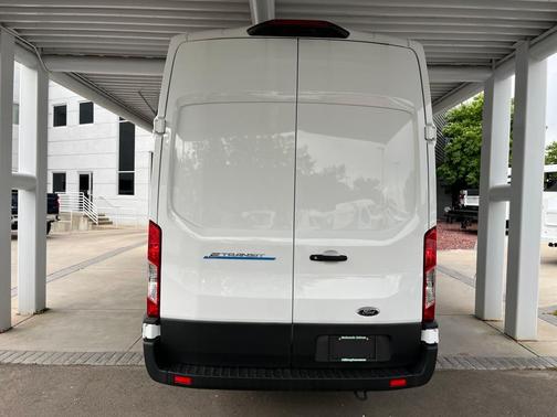 2023 Ford E-Transit Base