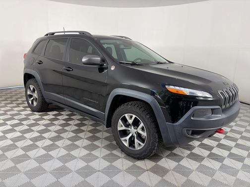 Diamond Black 2017 Jeep Cherokee Trailhawk