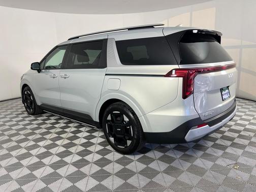 2025 Kia Carnival EX