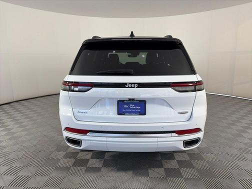 2024 Jeep Grand Cherokee Summit