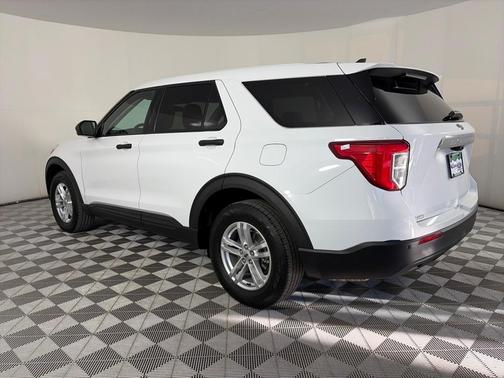 2022 Ford Explorer Base
