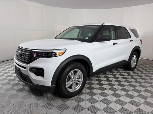 2022 Ford Explorer Base