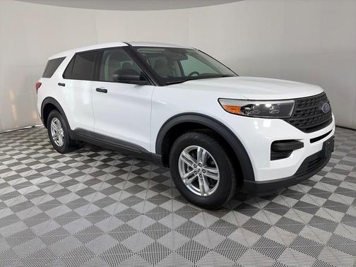 2022 Ford Explorer Base