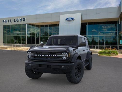 Shadow Black 2026 Ford Bronco Outer Banks