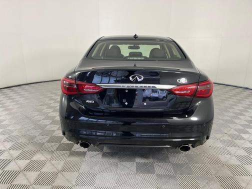 2023 INFINITI Q50 LUXE
