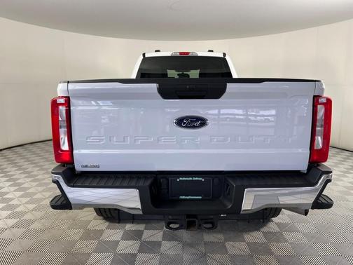 2024 Ford F-350 XLT