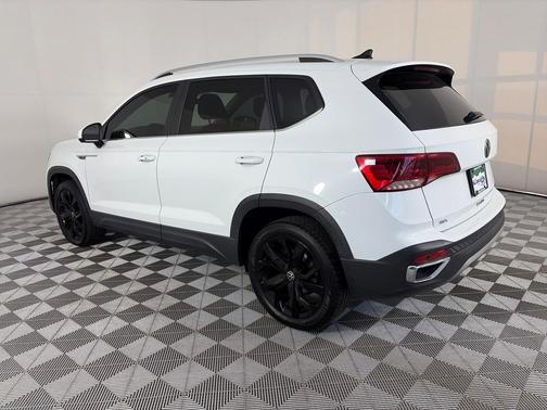 2022 Volkswagen Taos 1.5T SEL