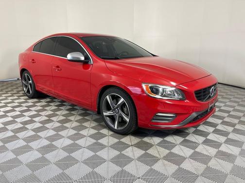 2014 Volvo S60 T6 R-Design