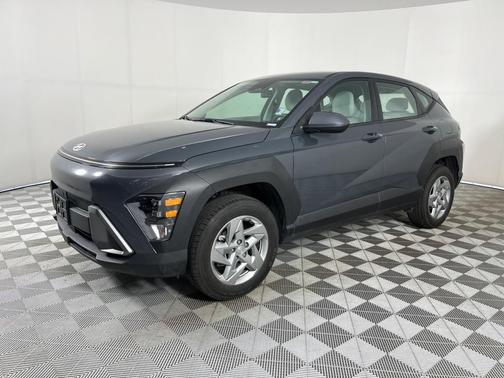 2024 Hyundai KONA SE