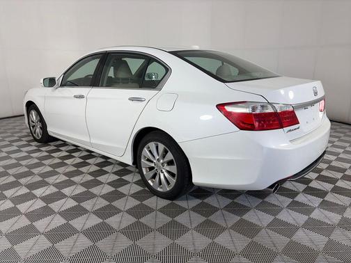 White 2015 Honda Accord EX-L