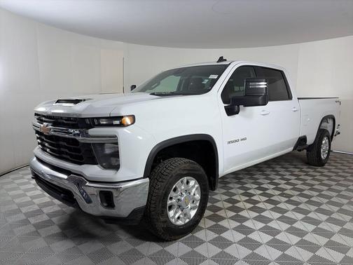 2024 Chevrolet Silverado 3500 LT