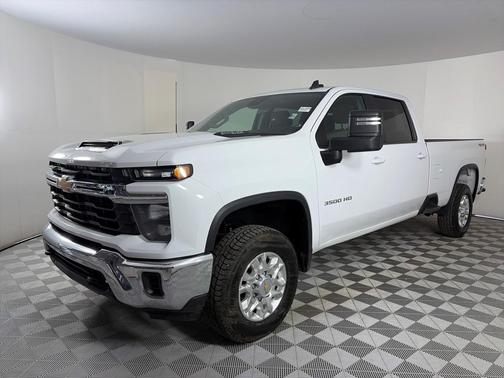 2024 Chevrolet Silverado 3500 LT