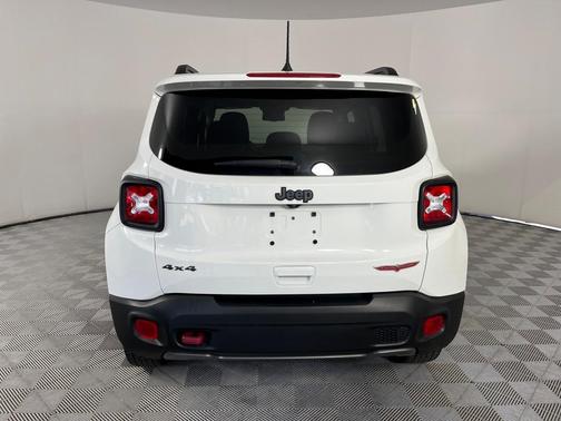 2020 Jeep Renegade Trailhawk