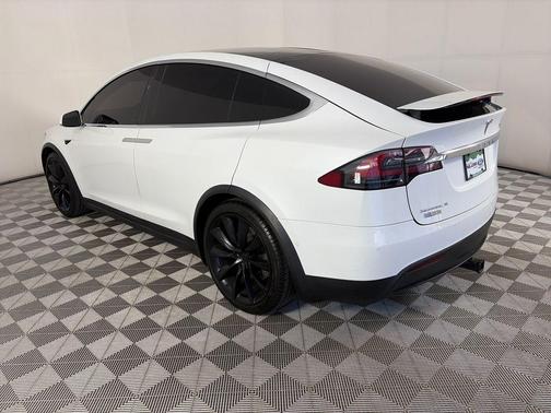 White 2018 Tesla Model X