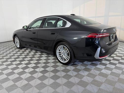 2024 BMW 530 i xDrive