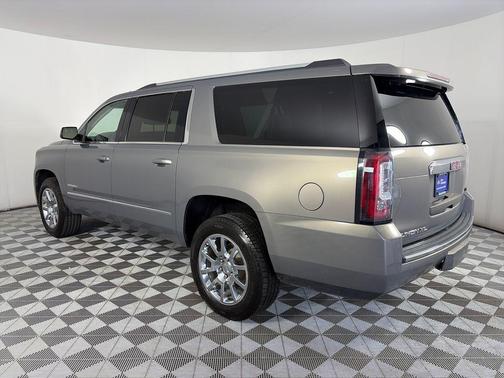Pepperdust Metallic 2019 GMC Yukon XL Denali