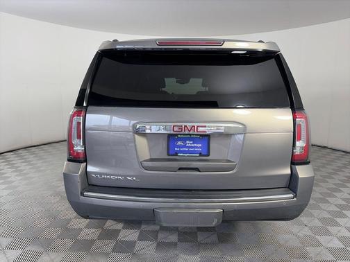 Pepperdust Metallic 2019 GMC Yukon XL Denali
