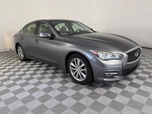 2015 INFINITI Q50 Premium