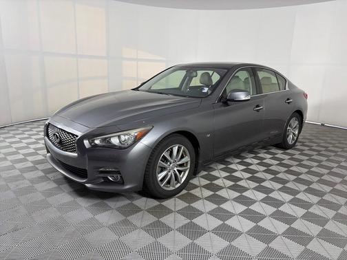 2015 INFINITI Q50 Premium