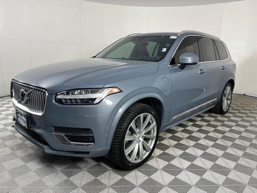 2020 Volvo XC90 Hybrid T8 Inscription 6 Passenger
