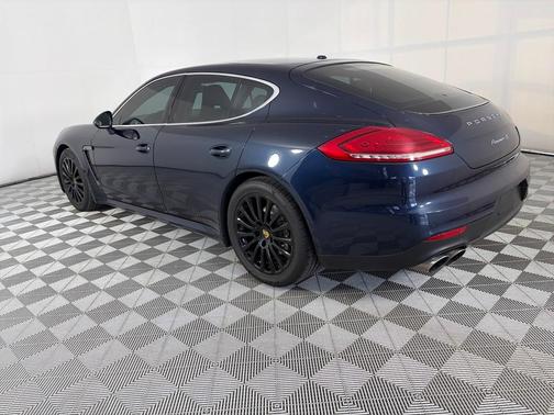 2015 Porsche Panamera S