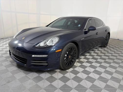 2015 Porsche Panamera S
