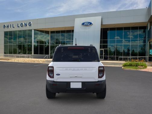 Oxford White 2026 Ford Bronco Sport Outer Banks
