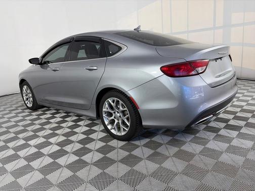 2016 Chrysler 200 C